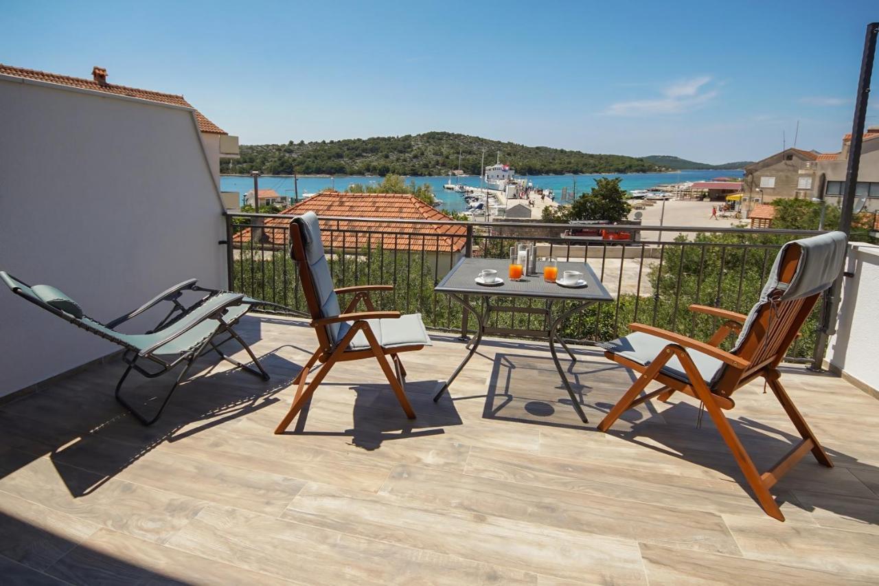 Kaprije Apartmani Tina I Ena Esterno foto